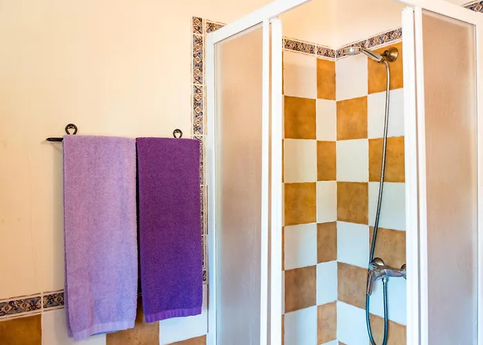 La Tarabilla * Casas del Abad